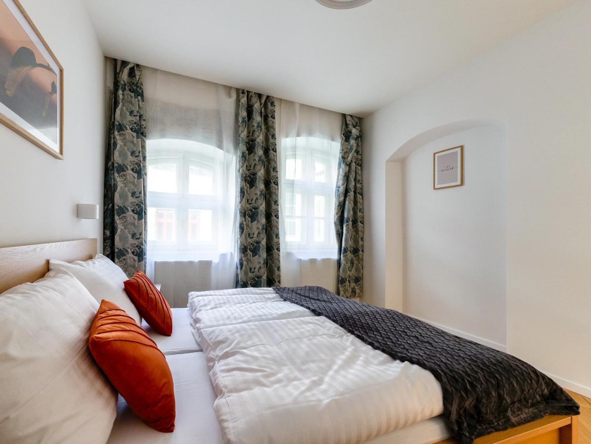 Hviezdoslavova Apartments, Trnava Centre, Parking Available Ngoại thất bức ảnh