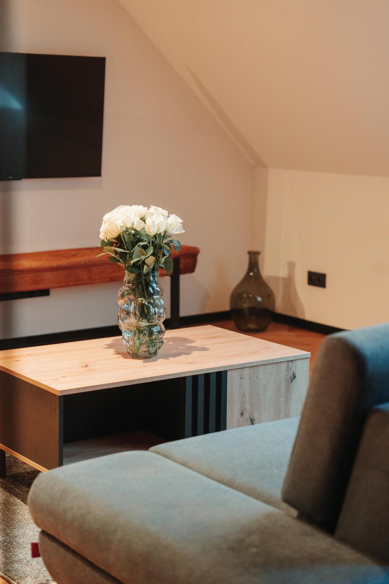 Hviezdoslavova Apartments, Trnava Centre, Parking Available Ngoại thất bức ảnh