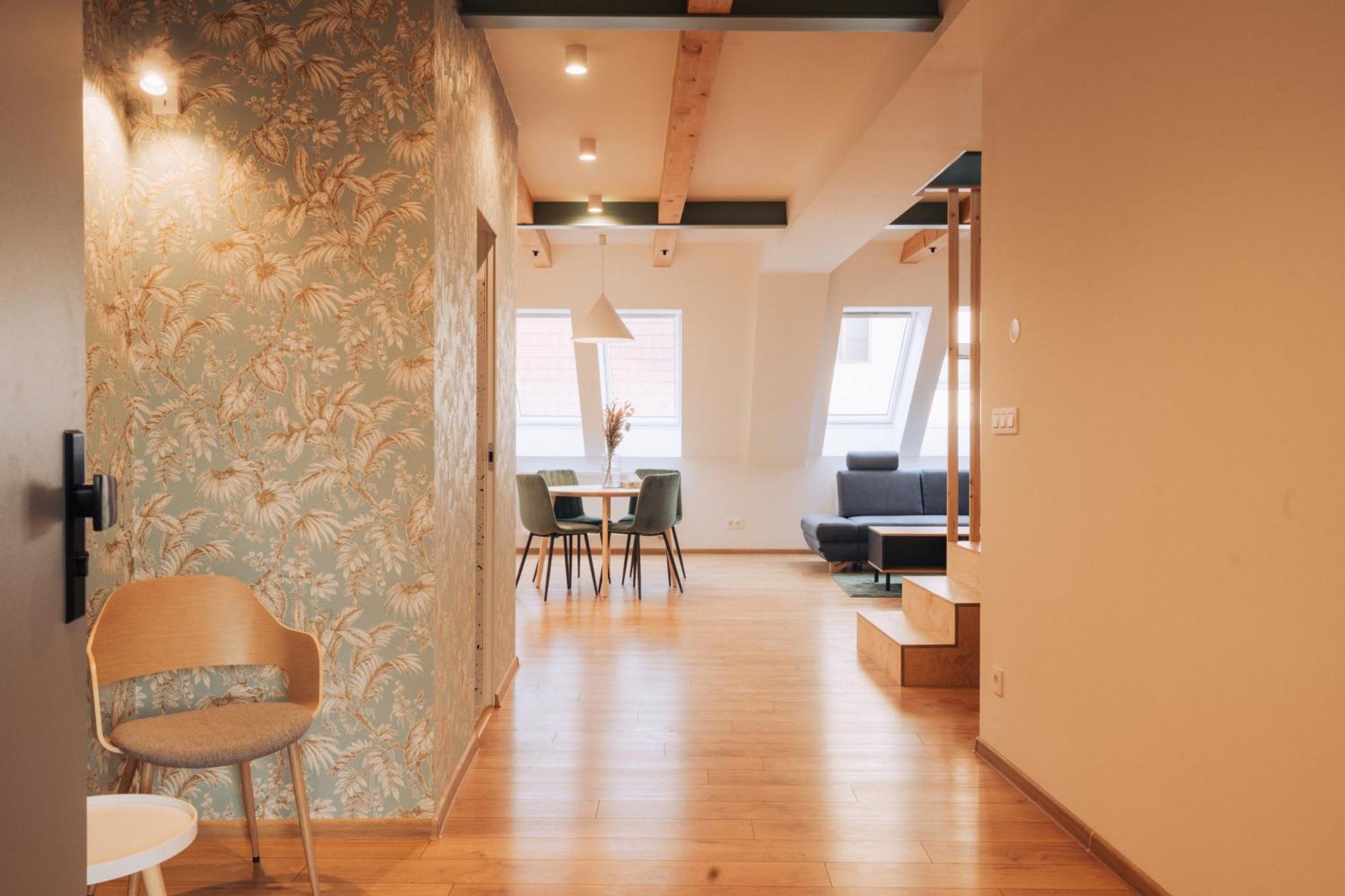Hviezdoslavova Apartments, Trnava Centre, Parking Available Ngoại thất bức ảnh