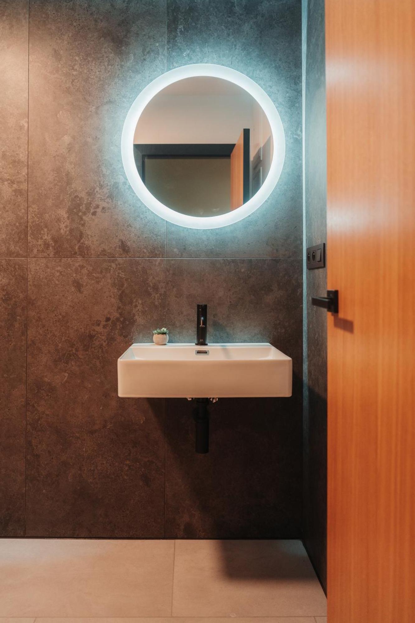 Hviezdoslavova Apartments, Trnava Centre, Parking Available Ngoại thất bức ảnh