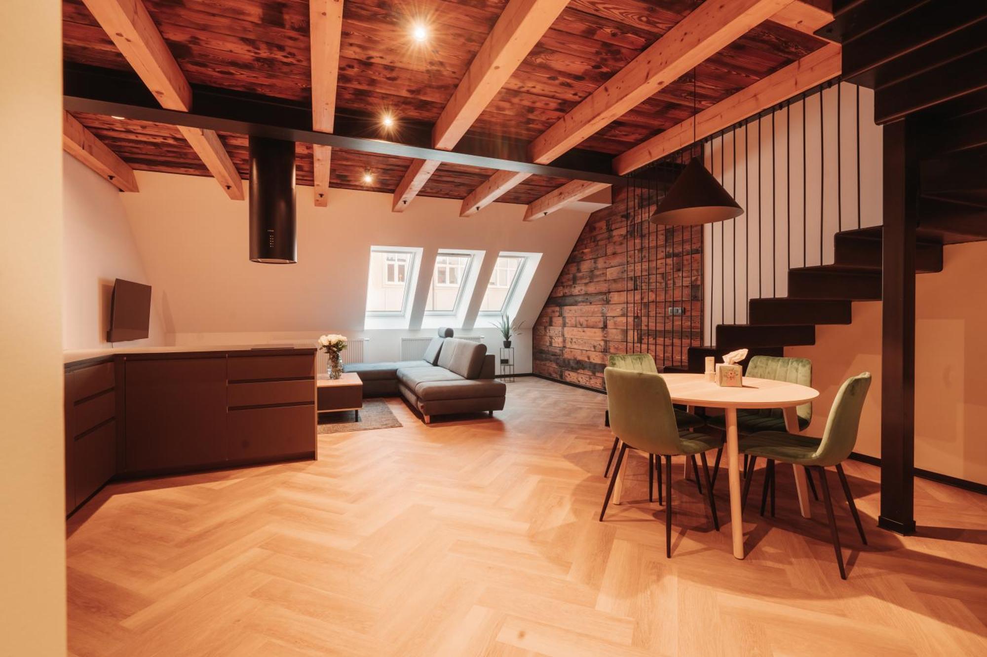 Hviezdoslavova Apartments, Trnava Centre, Parking Available Ngoại thất bức ảnh